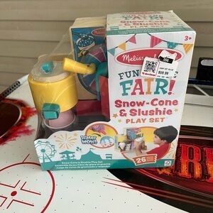 Melissa & Doug Fun at the fair! Snow-Cone & Slushie Play Set